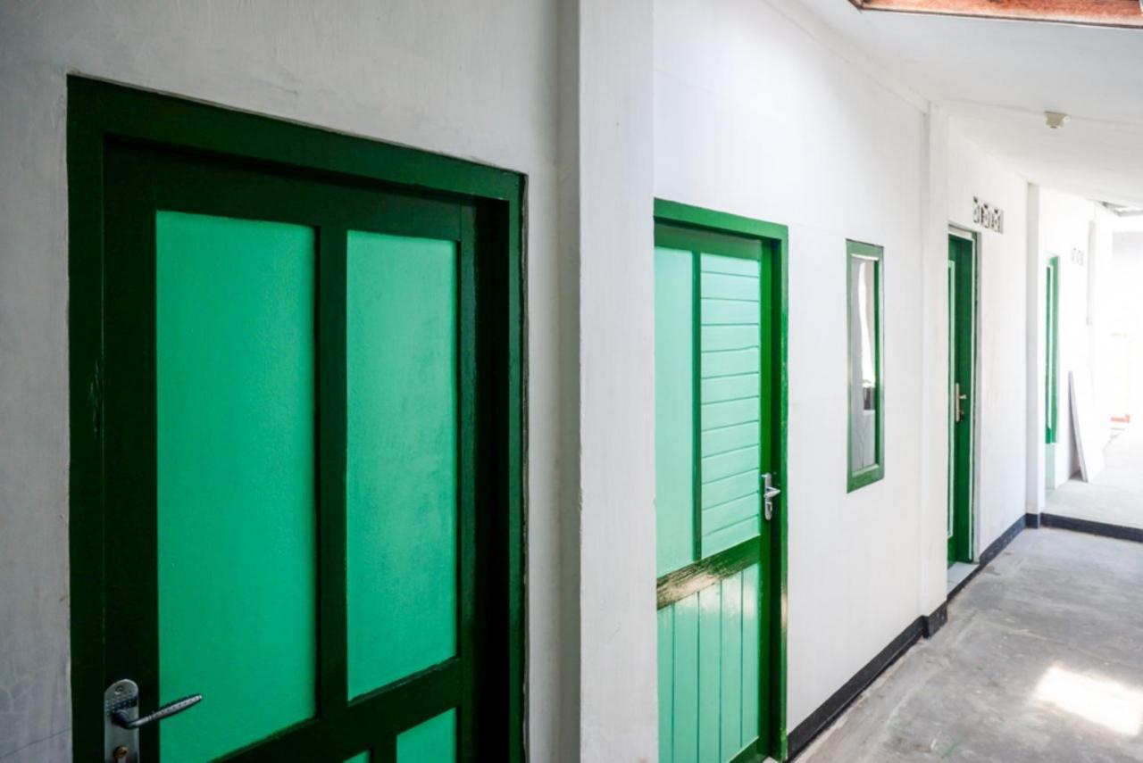 Reddoorz Syariah @ Ndalem Kembang Sore Джокякарта Екстериор снимка