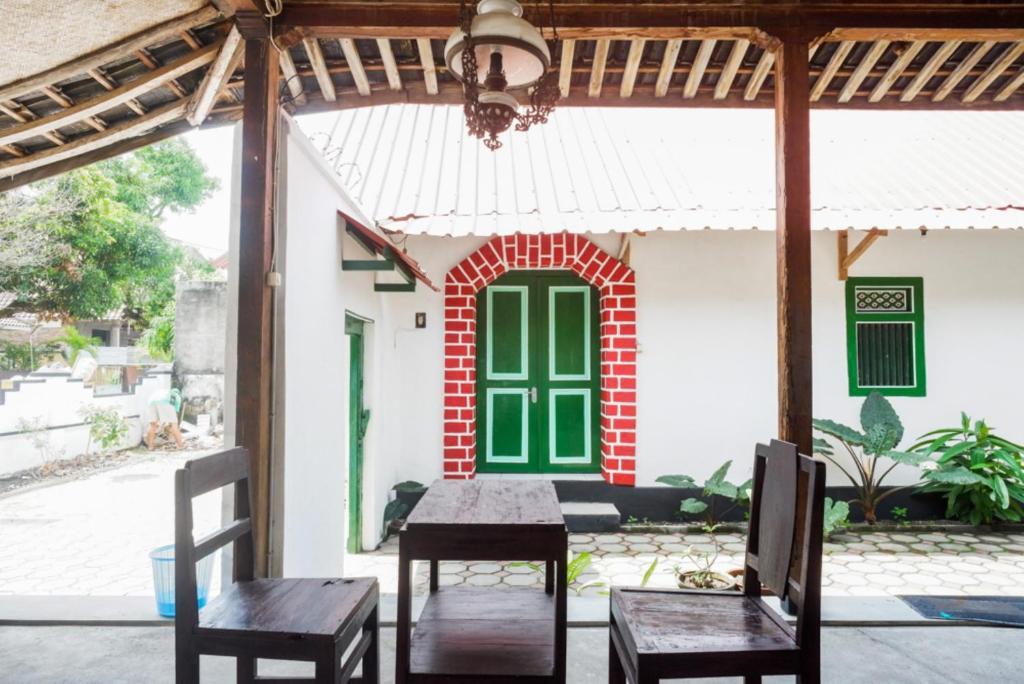 Reddoorz Syariah @ Ndalem Kembang Sore Джокякарта Екстериор снимка
