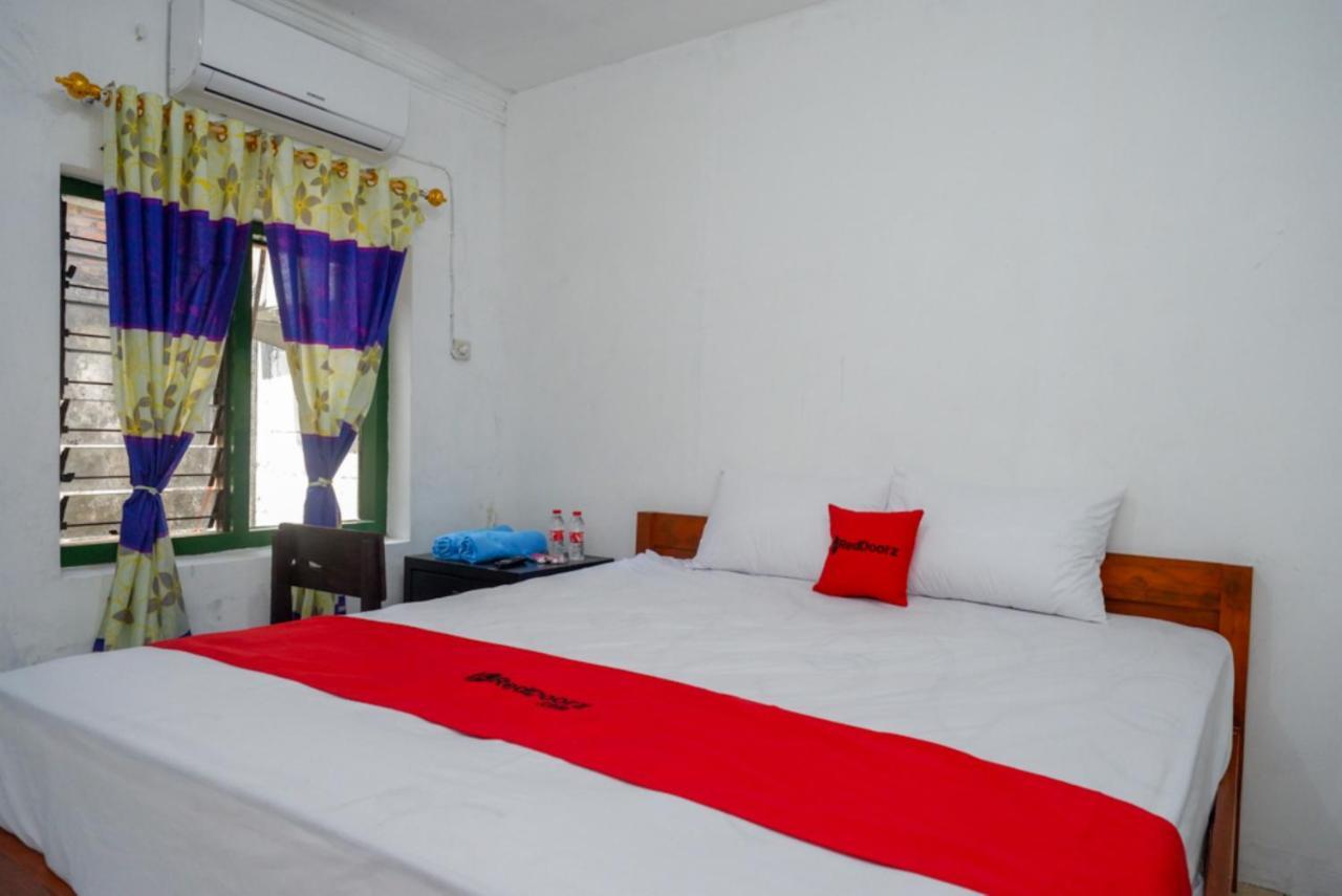 Reddoorz Syariah @ Ndalem Kembang Sore Джокякарта Екстериор снимка