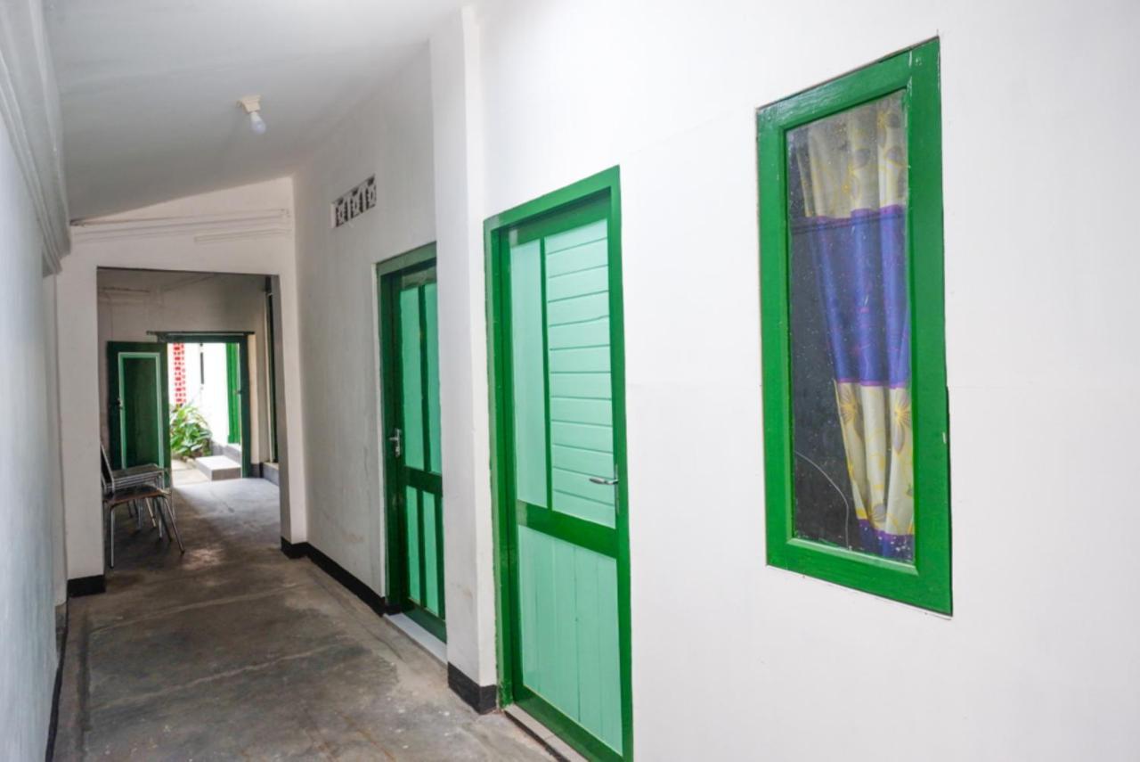 Reddoorz Syariah @ Ndalem Kembang Sore Джокякарта Екстериор снимка